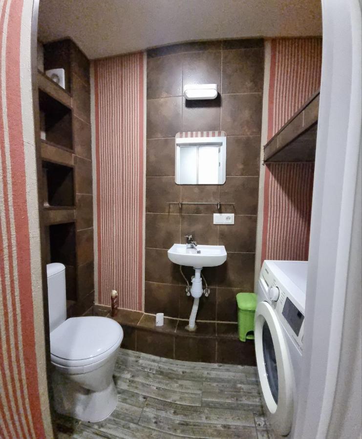Comfort Iris Apart Chisinau Exterior foto